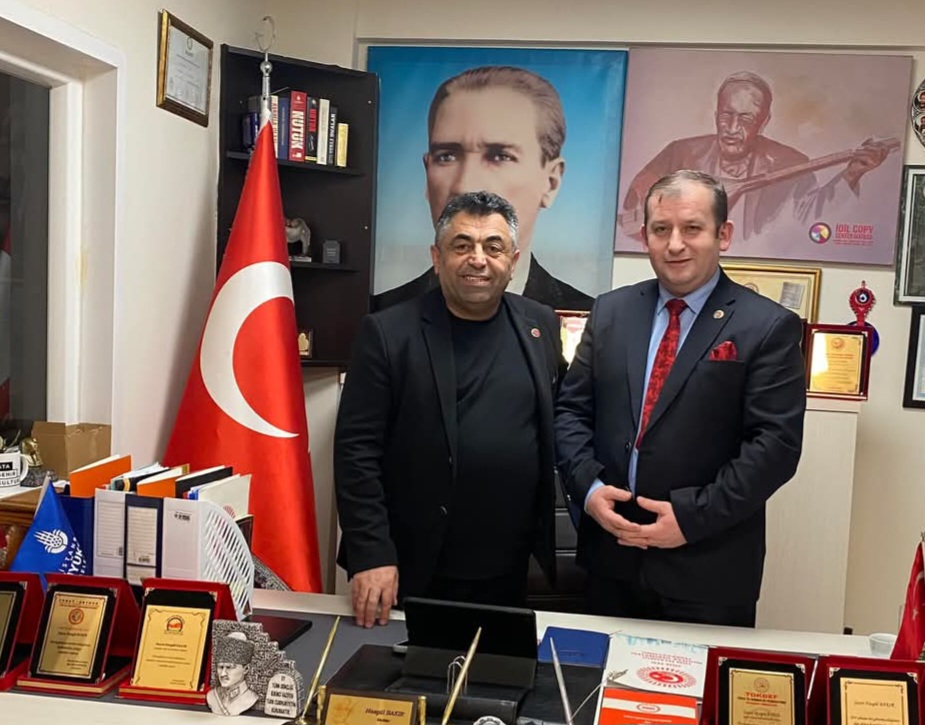 Tüm Muhtarlar Federasyonu Başkanı Selami Aykut, Aşık Veysel Mahallesi Muhtarı Hasgül Bakır'ı Ziyaret Etti