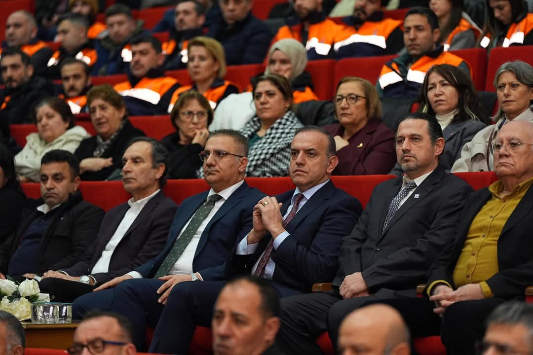 6 Şubat'ın Yıl Dönümünde Sancaktepe'de Afet Paneli: Uzmanlar ve Vatandaşlar Bir Arada"