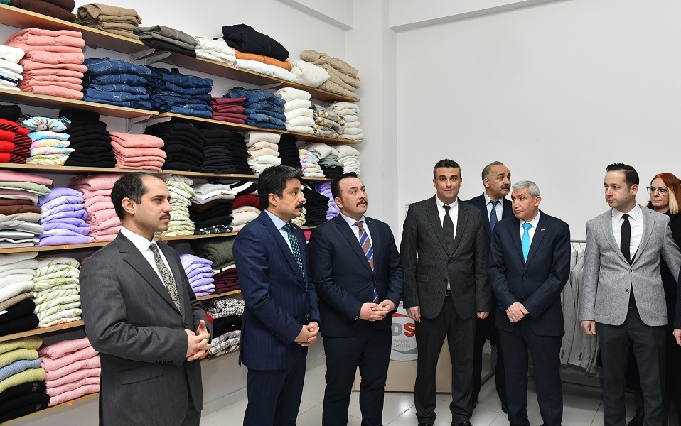 Vali Demiryürek’in Katılımıyla Kırşehir’de Sosyal Market Açıldı