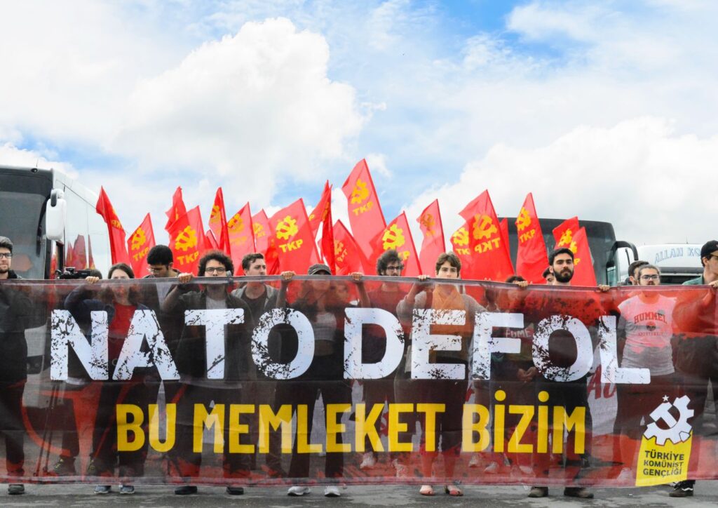 TKP'nin Kadıköy'deki NATO Protestosuna Müdahale: 17 Gözaltı