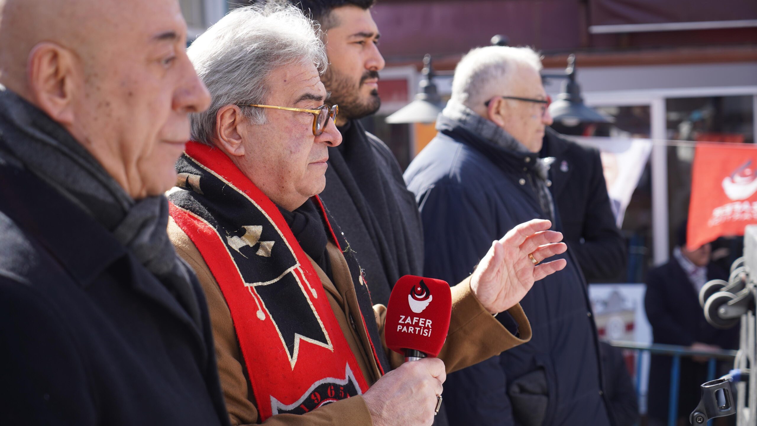 Zafer Partisi’nden ‘Ümit Özdağ’a Özgürlük’ Çağrısı: ‘Hukuksuzlukları Reddediyor, Zafer Milletin Olacak!'”