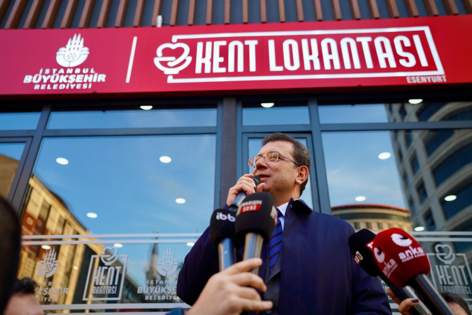 İBB Kent Lokantaları, Ramazan Ayında İstanbulluları Bir Araya Getiriyor: Uygun Fiyatlı ve Sağlıklı İftar Sofraları