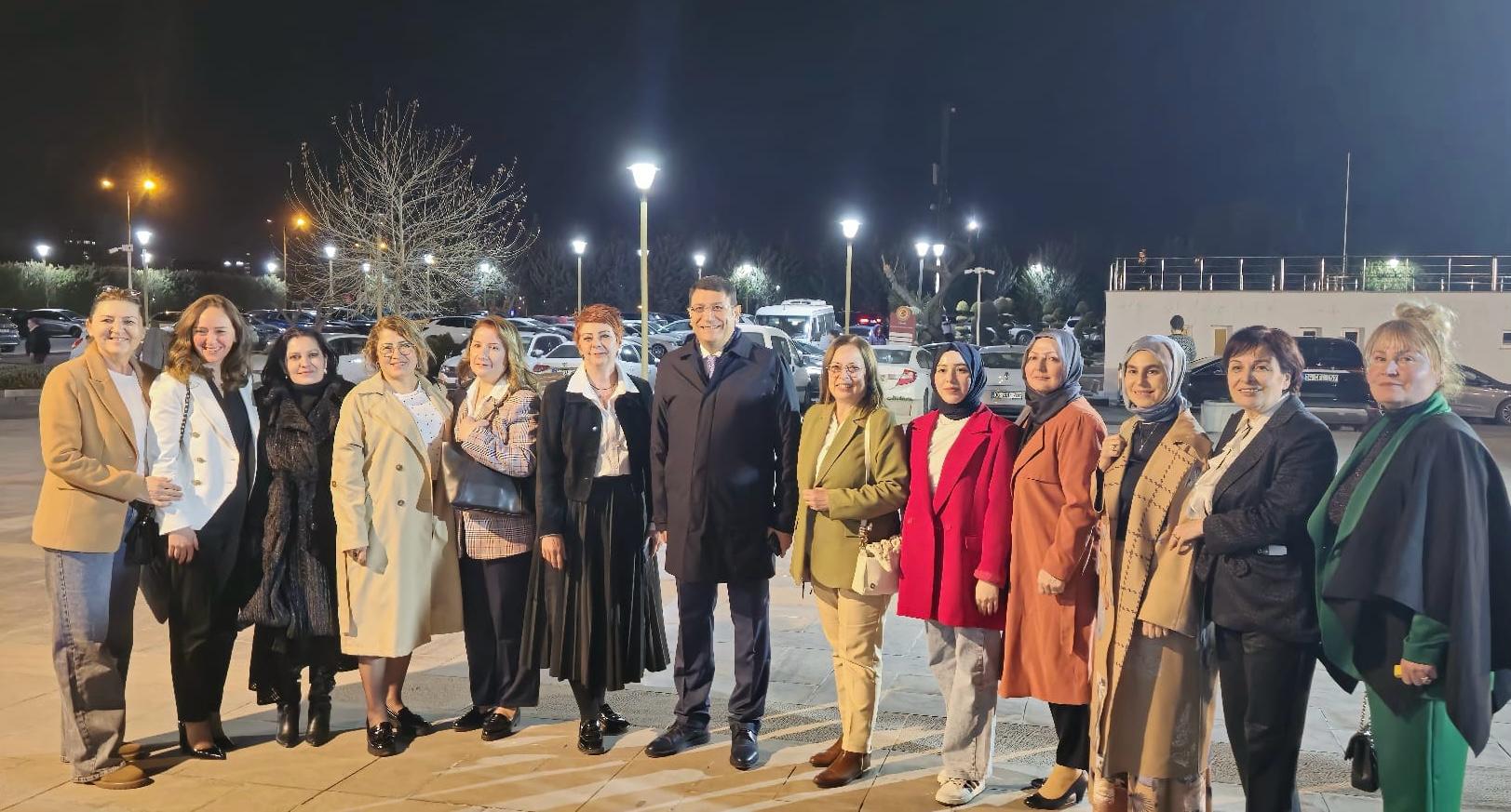 DEVA Partisi Genel Başkan Yardımcısı İdris Şahain’den 8 Mart Dünya Emekçi Kadınlar Günü Mesajı: “Kadınların Emeği ve Mücadelesi Hepimizin Sorumluluğudur”