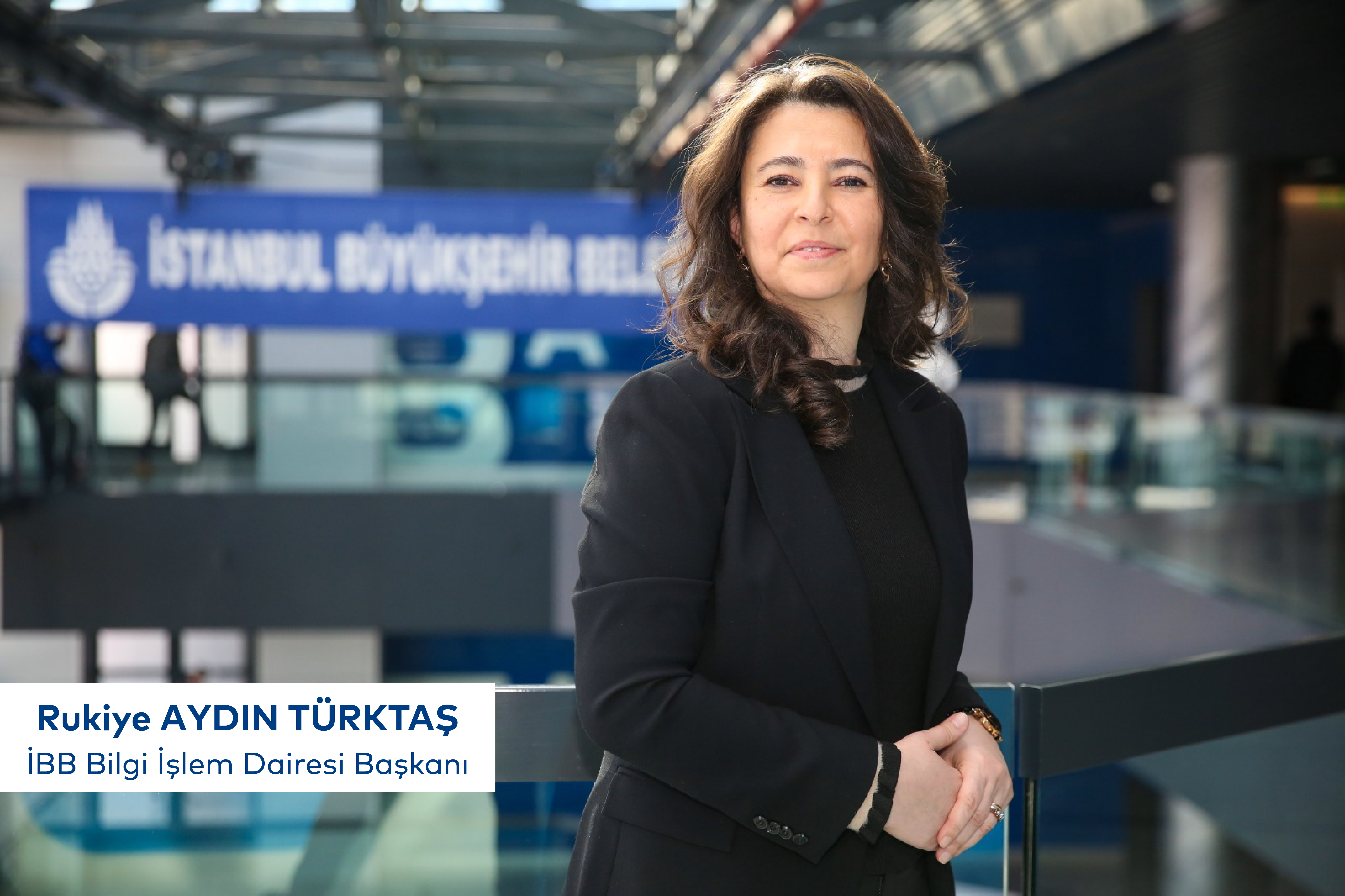 İBB, Tramvaylarda Ücretsiz ve Sınırsız Wi-Fi Hizmeti Sunuyor