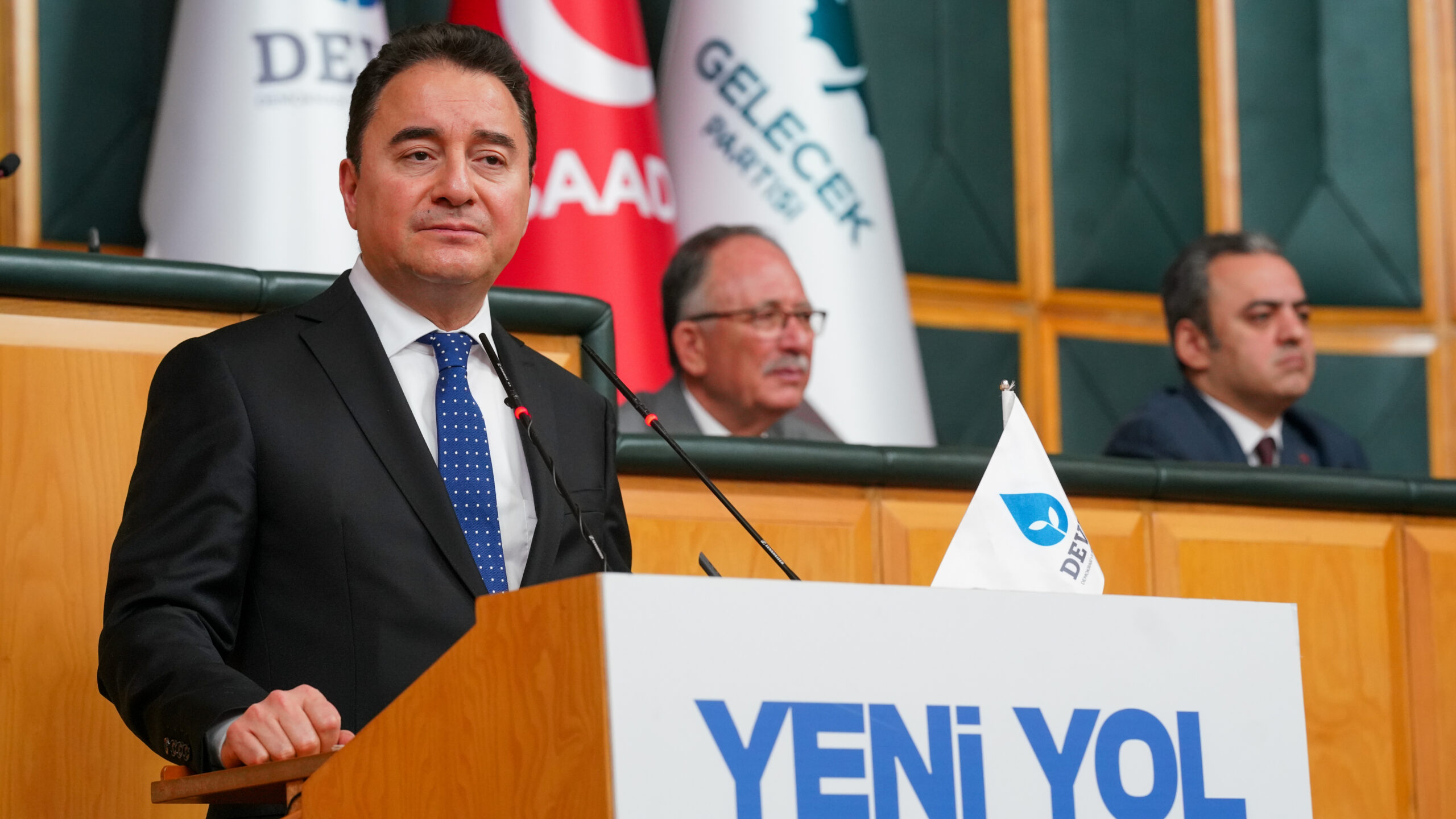 Babacan'dan Erdoğan ve Muhalefete Sert Çağrı: ‘Etik Kurallar Bildirgesi'ni İmzalayın, Yolsuzluğa Ortak Durun!'"