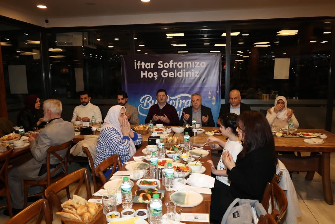 Çekmeköy Belediye Başkanı Orhan Çerkez'den Şehit Ailelerine Anlamlı İftar