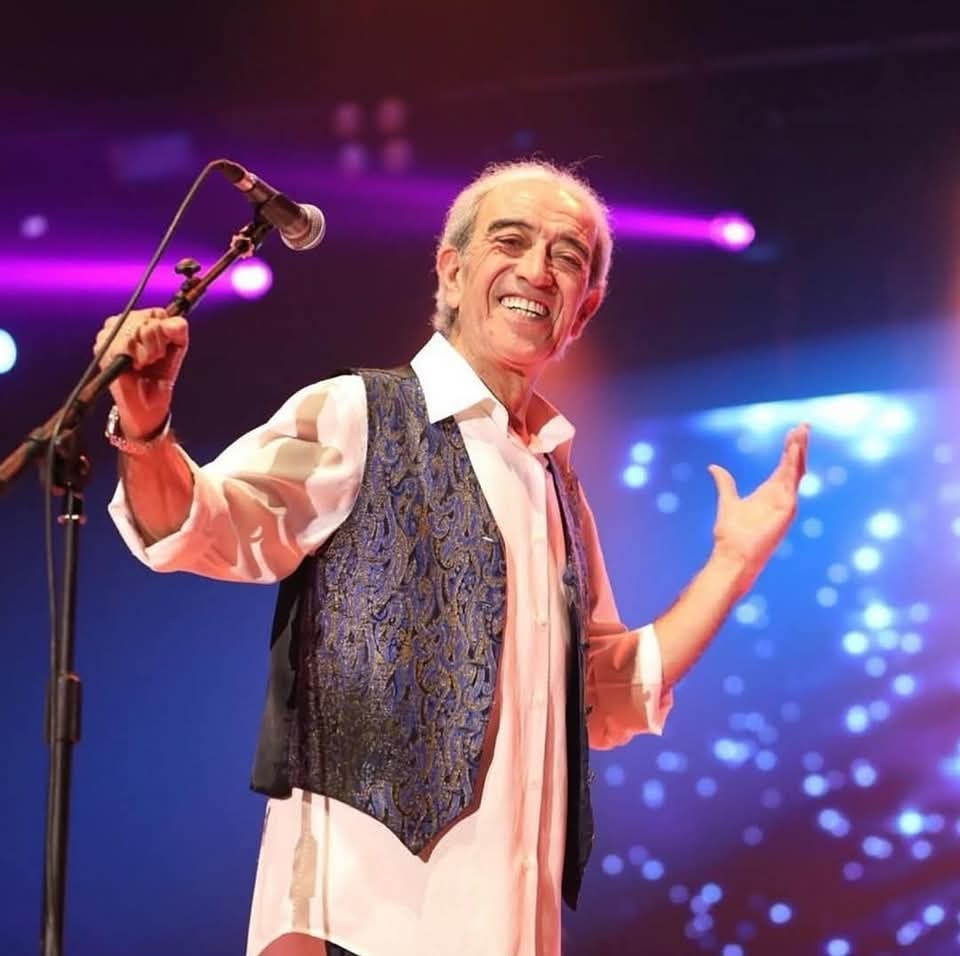Ünlü Sanatçı Edip Akbayram Hayatını Kaybetti