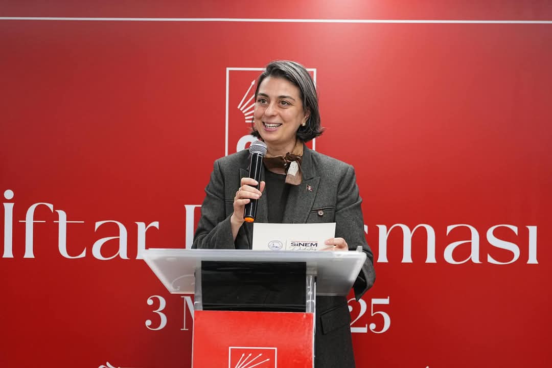 Üsküdar Belediye Başkanı Sinem Dedetaş, İftar Sofrasında Birlik ve Beraberlik Mesajı Verdi