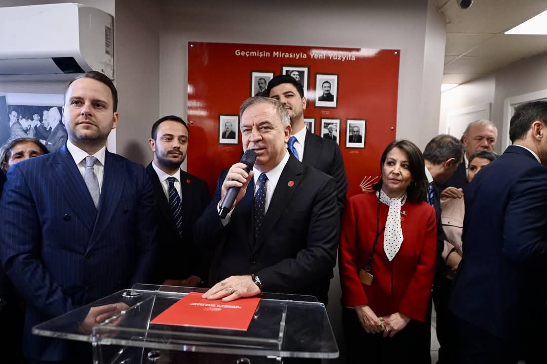 İstanbul İl Binasında Ön Seçim ve Yerel Seçim Hazırlıkları Görüşüldü: ‘Sandık Gelecek, Cumhuriyet Kazanacak!'”