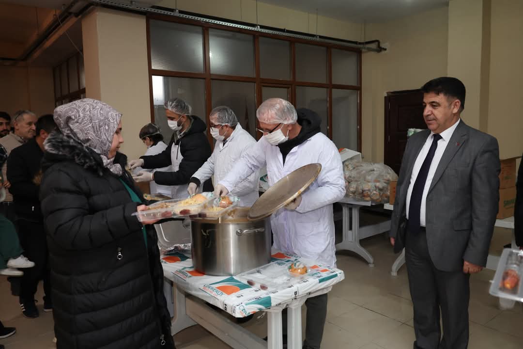 Çekmeköy Belediye Başkanı Orhan Çerkez'den Sosyal Belediyecilik Örneği: Halkın Parası Halkla Paylaşılıyor