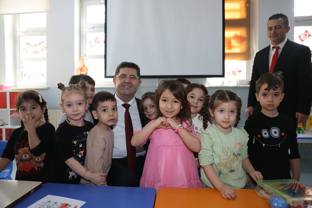 Çevre Dostu Çekmeköy'de Öğrencilerden Örnek Davranış: Atık Pil Toplama Yarışması Sonuçlandı
