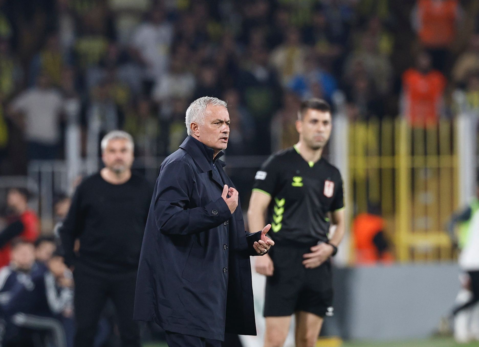 Mourinho’dan Samsunspor Beraberliği Sonrası Açıklamalar: “Gol Atamadık, Ama Şampiyonluk Şansımız Devam Ediyor”