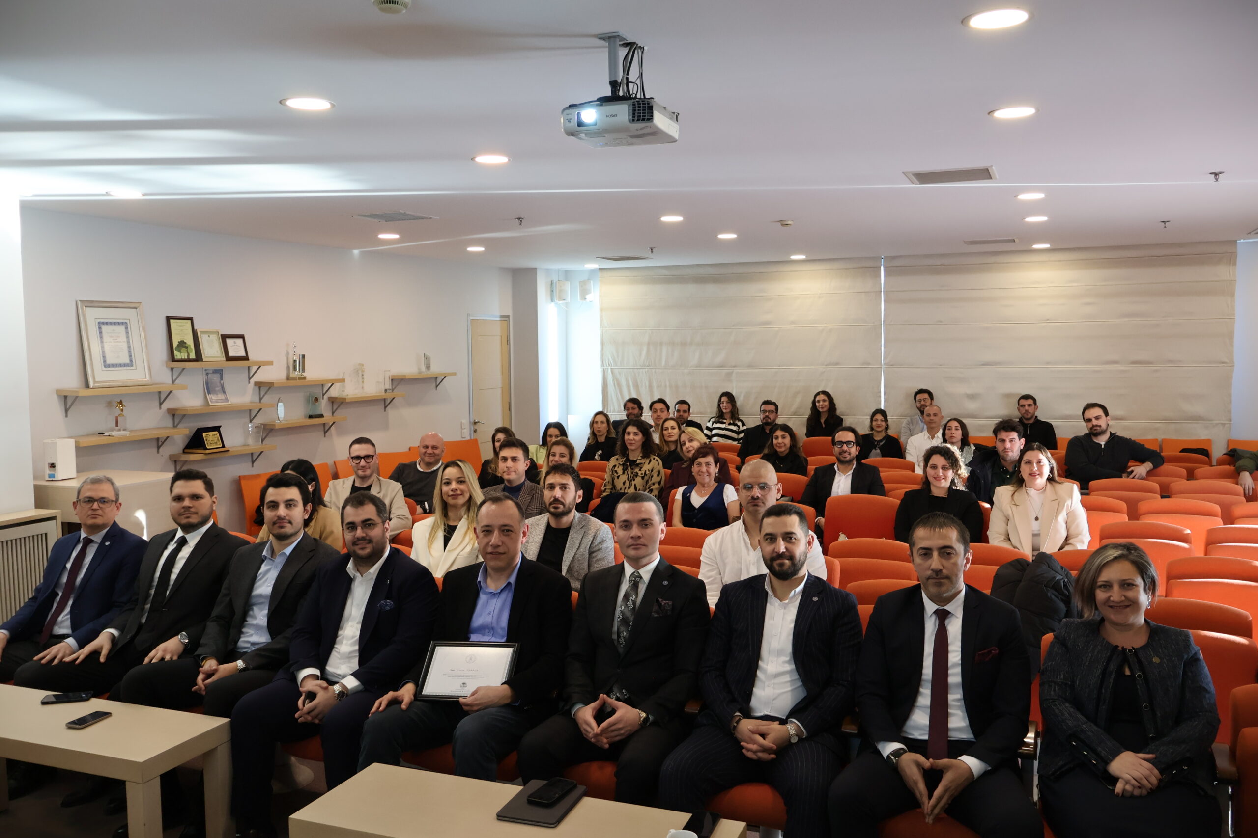 Genç iş insanlarının şehirle kurdukları bağın kariyerlerindeki başarıya katkısı.