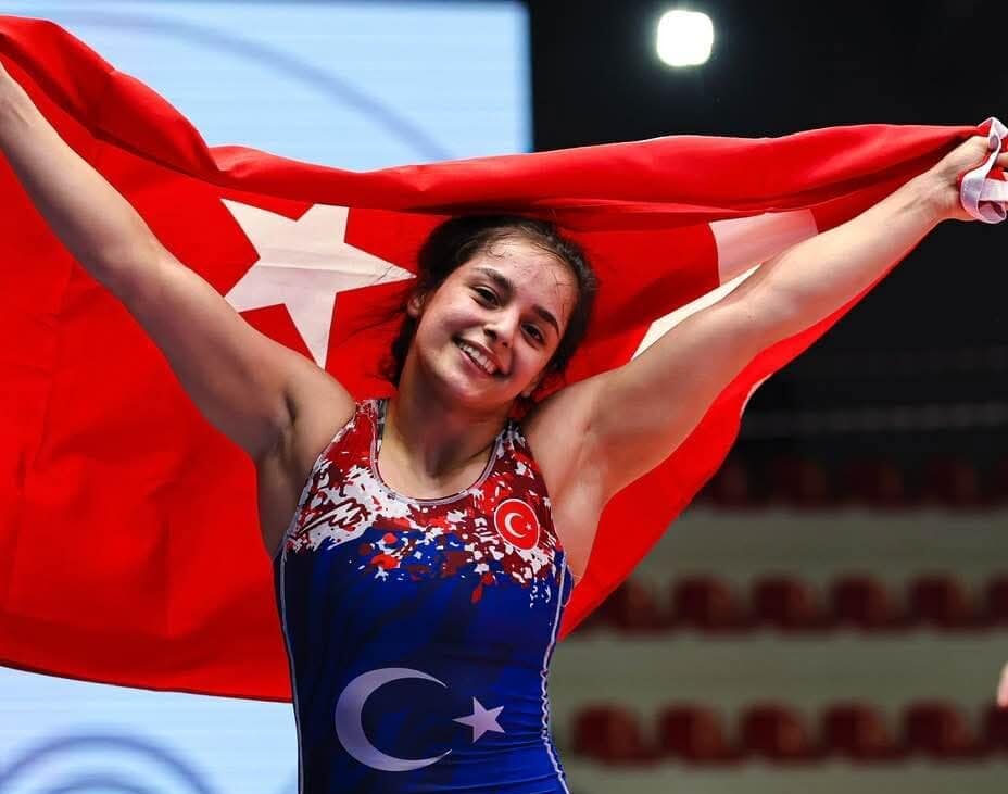 Tokatlı Güreşçi Nesrin Baş, U23 Avrupa Şampiyonası’nda Altın Madalya Kazandı