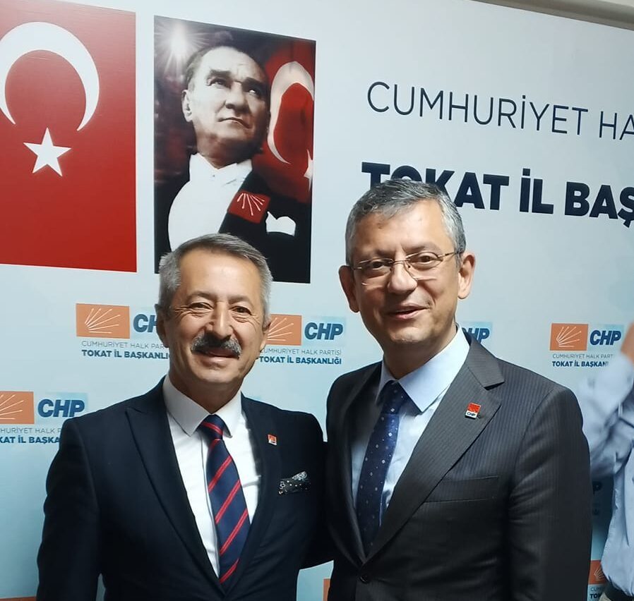 Türkiye Siyasetinde Son Dönem Gelişmeleri: Özgür Özel ve Ali Rıza Bozdemir’in Etkileyici Çıkışları