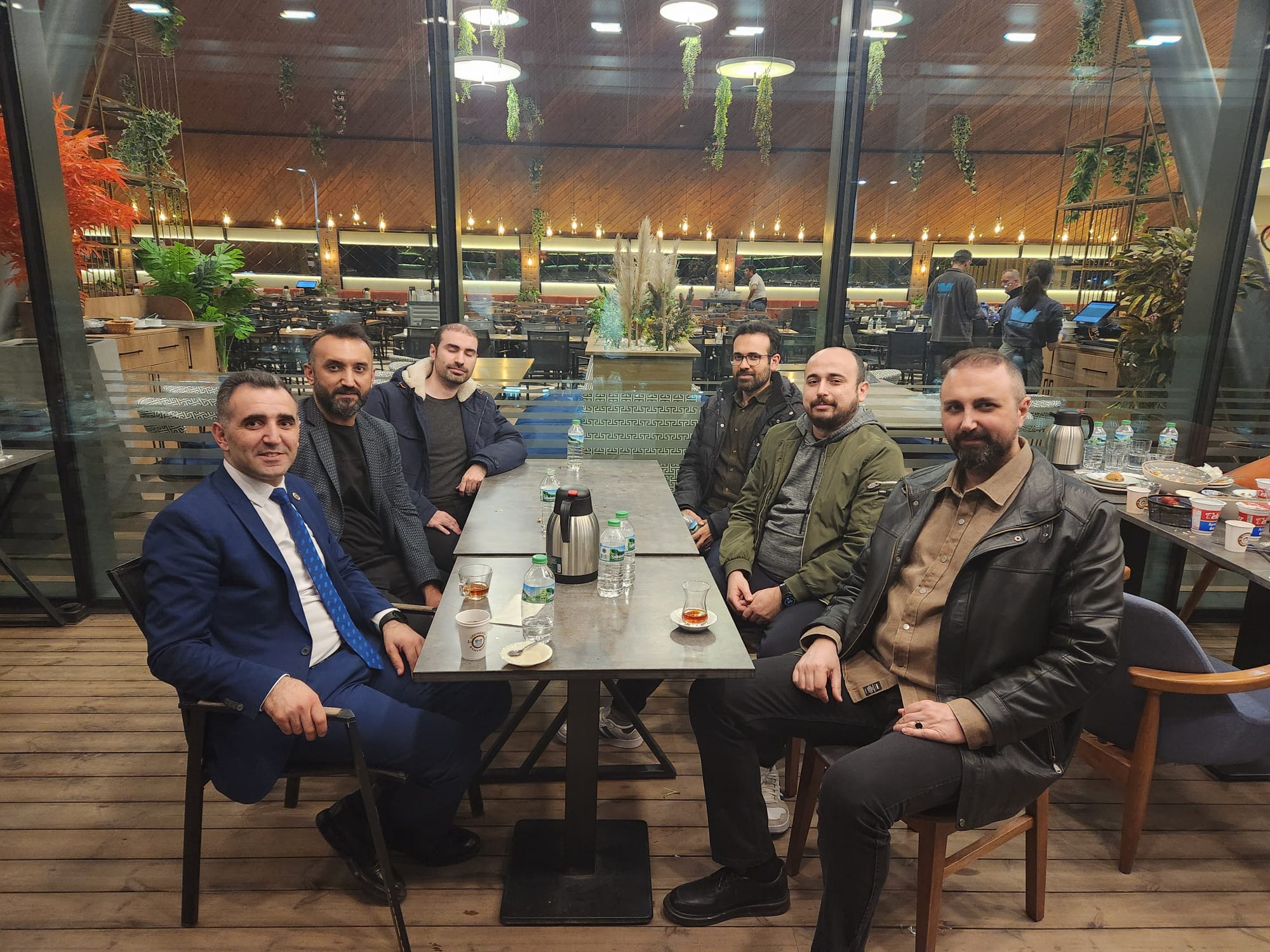 Turgut Genç, Ramazan’da Ailesi ve Siyasi İsimlerle İftar Yaptı”