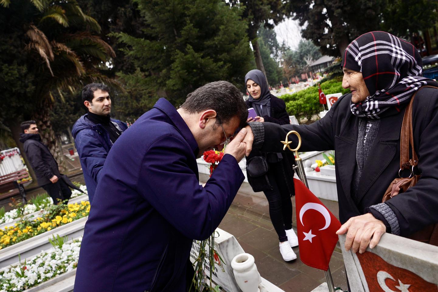 İstanbul Üniversitesi'nde Yetki Tartışması: İmamoğlu "Hukuksuz" Dedi, Siyasi Gerilim Tırmanıyor