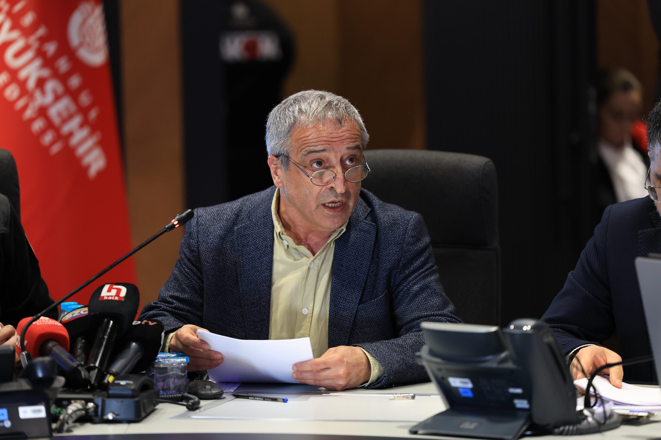 İBB’den İstanbul Depremi Açıklaması: “İSKİ, İGDAŞ, Metro ve İETT’de Aksama Yok, Ekipler Sahada”