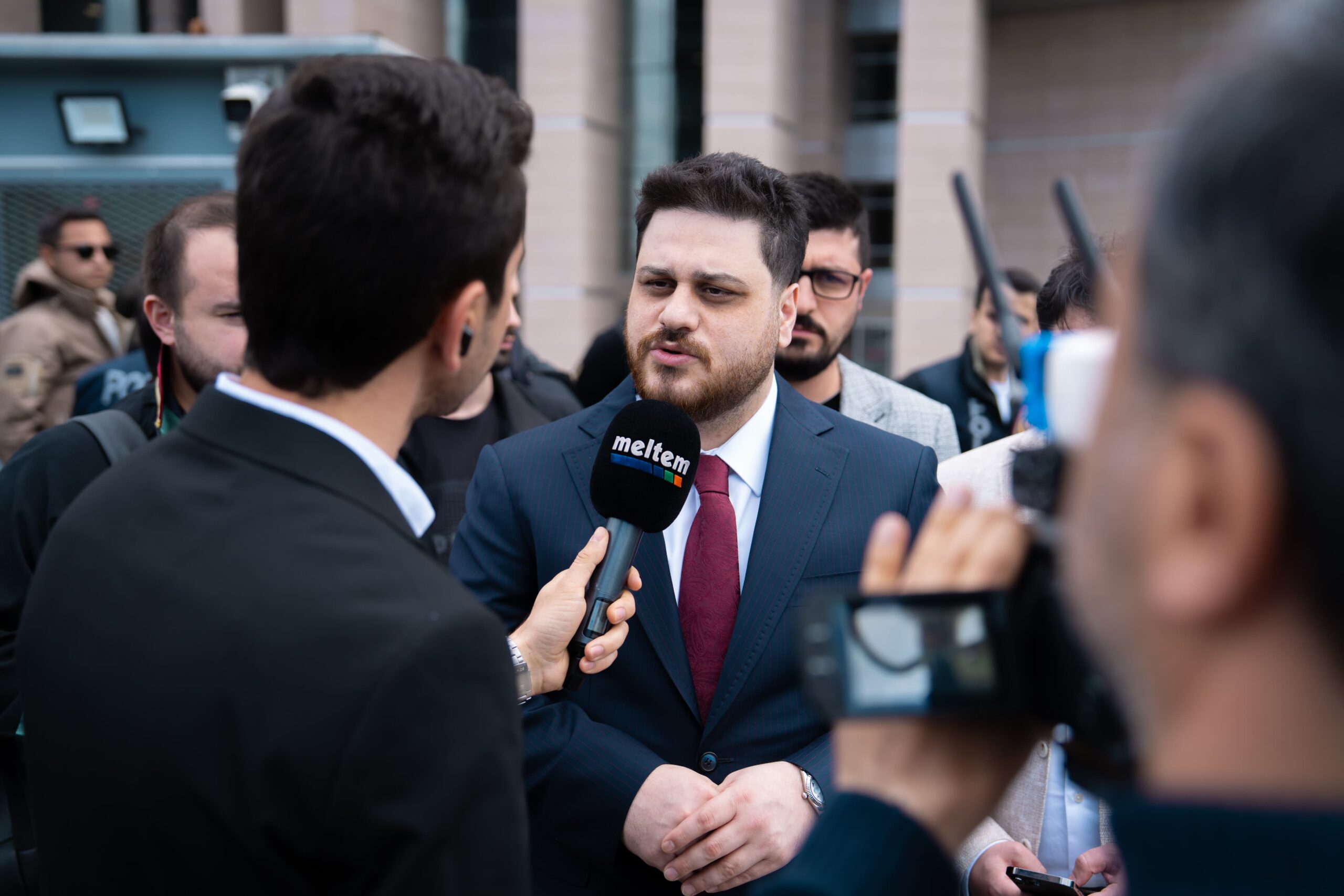 Hüseyin Baş'tan Ümit Özdağ Duruşması Sonrası Kritik Açıklamalar: "Ders Niteliğinde Savunma Yaptı, Kusursuz Sorumsuzluk İddiası Kabul Edilemez!"