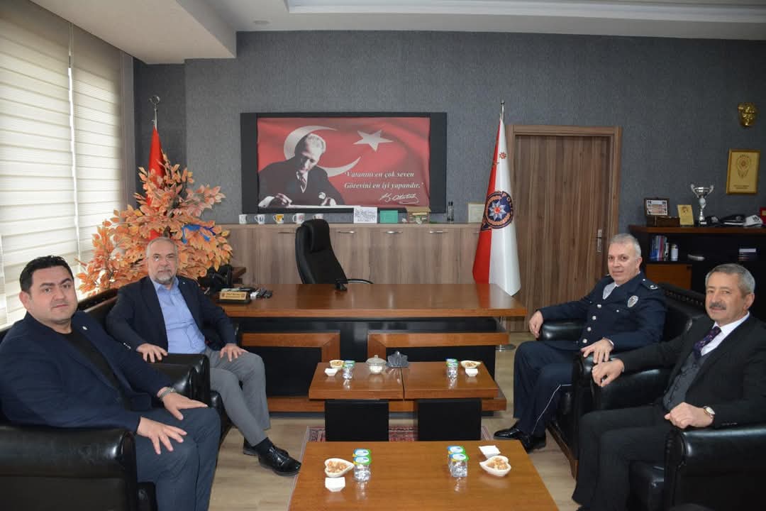 CHP Zile İlçe Başkanı Ali Rıza Bozdemir, Polis Haftası Nedeniyle Zile Emniyet Müdürlüğü’nü Ziyaret Etti