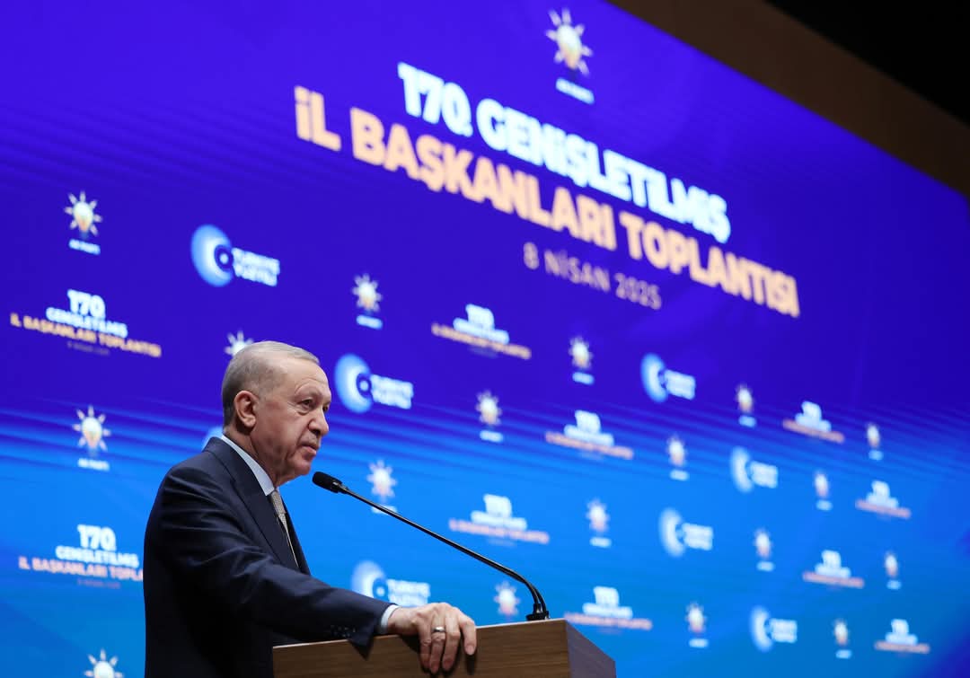 Cumhurbaşkanı Erdoğan’dan CHP’li Belediyelere Sert Eleştiriler: “Sosyal Tesisleri Meyhaneye Çeviriyorlar, Su Fiyatlarını Artırıyorlar”