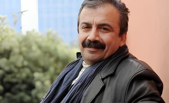 Erdoğan'dan Sırrı Süreyya Önder İçin Taziye Mesajı: "Terörsüz Türkiye Menziline Ulaşacağımıza İnanıyorum"