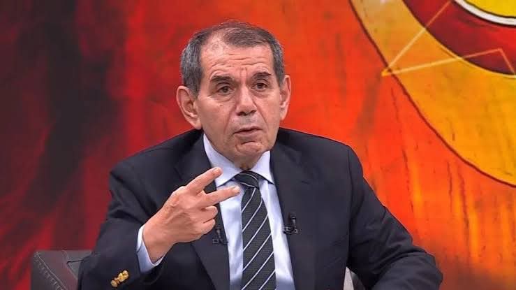 Galatasaray Başkanı Dursun Özbek'ten Transfer Haberlerine Sert Tepki: "Önceliğimiz Şampiyonluk!"