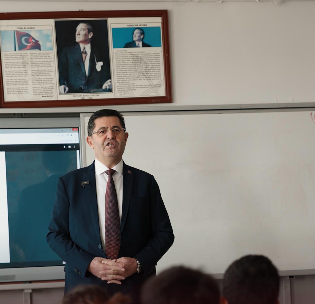 Çekmeköy Belediye Başkanı Orhan Çerkez’den miniklere supriz ziyaret