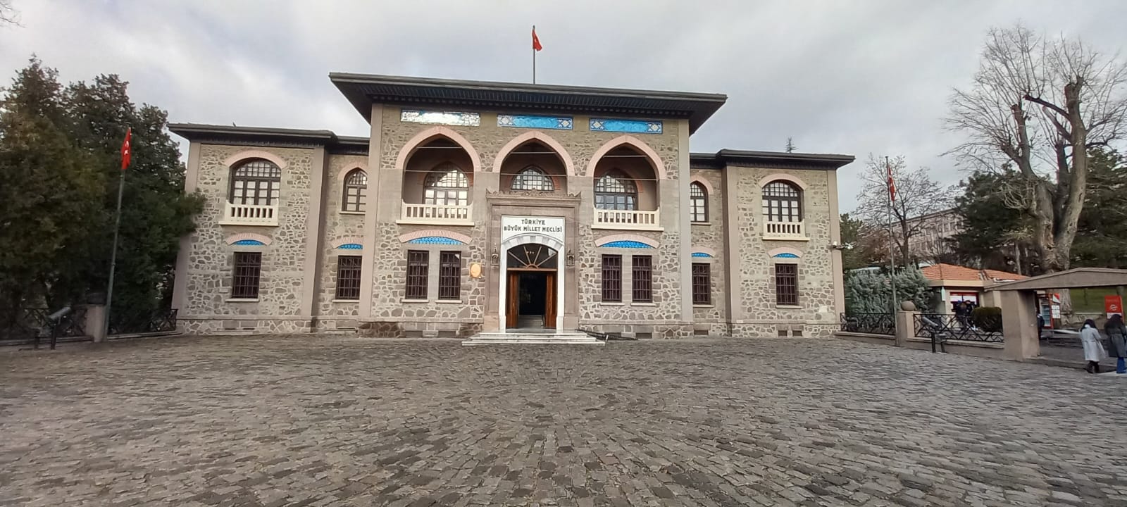 CHP’li Mahmut Tanal’dan “Nöbetçi Milletvekili” Uygulaması: İlk Görevli ODTÜ’lü Genç Olacak