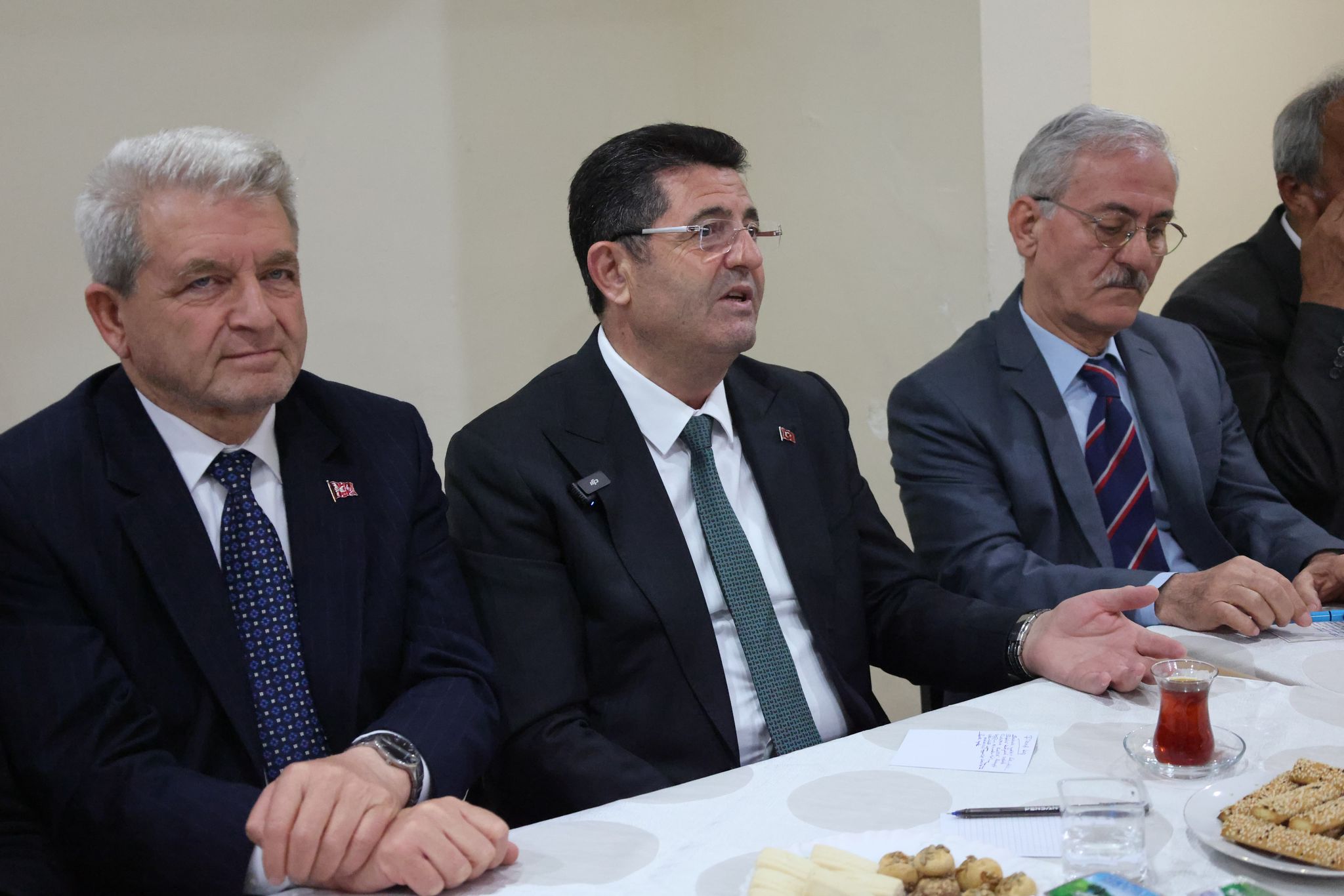 Çekmeköy Belediye Başkanı Çerkez’den Ekşioğlu Onur Sitesi’ne Ziyaret