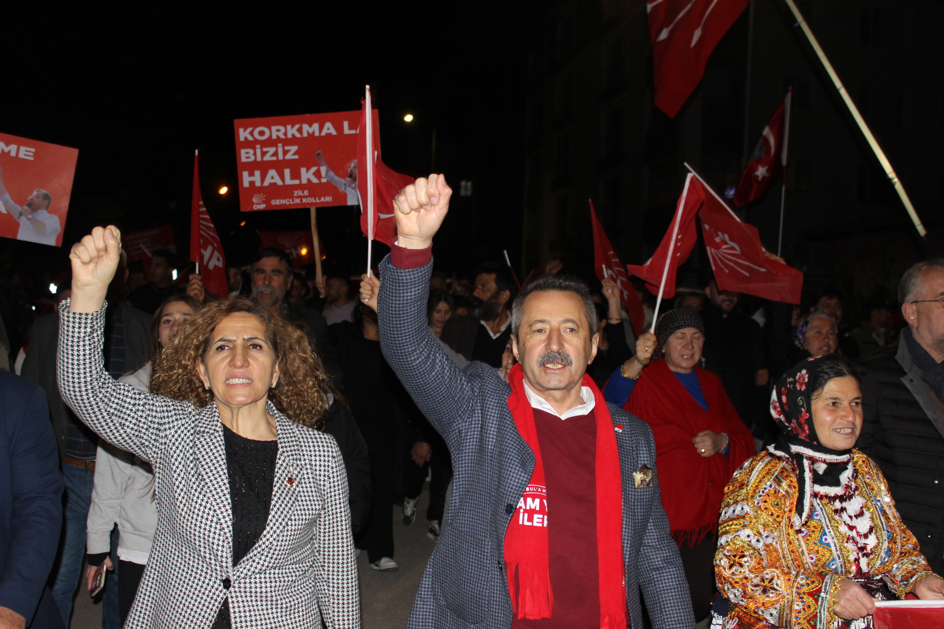 Zile’de Adalet Nöbeti: İmamoğlu İçin Büyük Eylem Düzenlendi