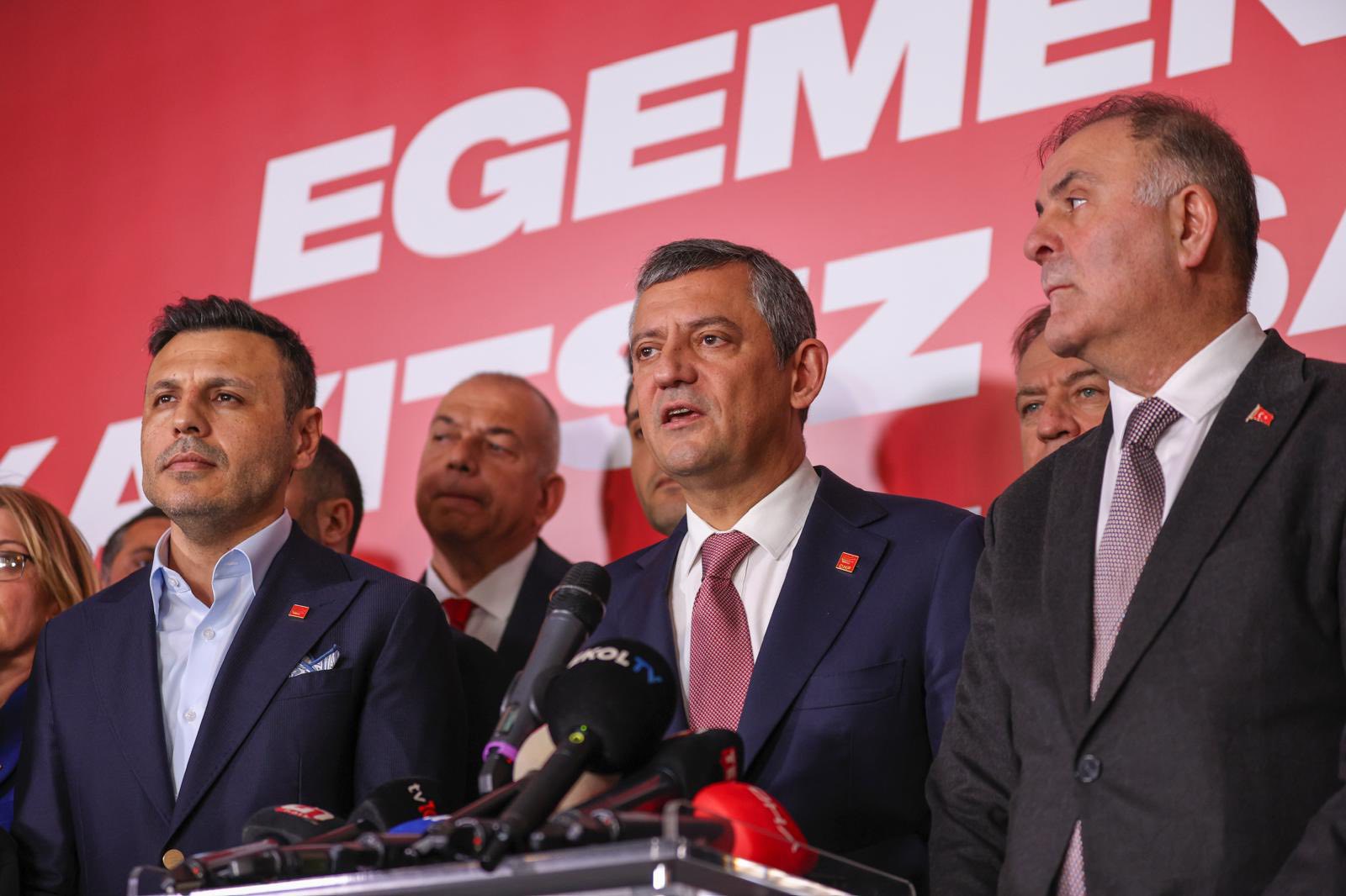 CHP Genel Başkanı Özgür Özel’den Galatasaray’a Tebrik Mesajı