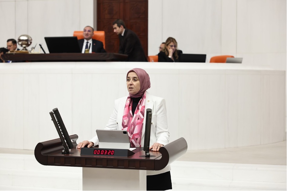 DEVA Partili Esen'den Önder Anması: "Barış, Türkiye'nin Ortak Geleceği İçin Meclis Mirası"