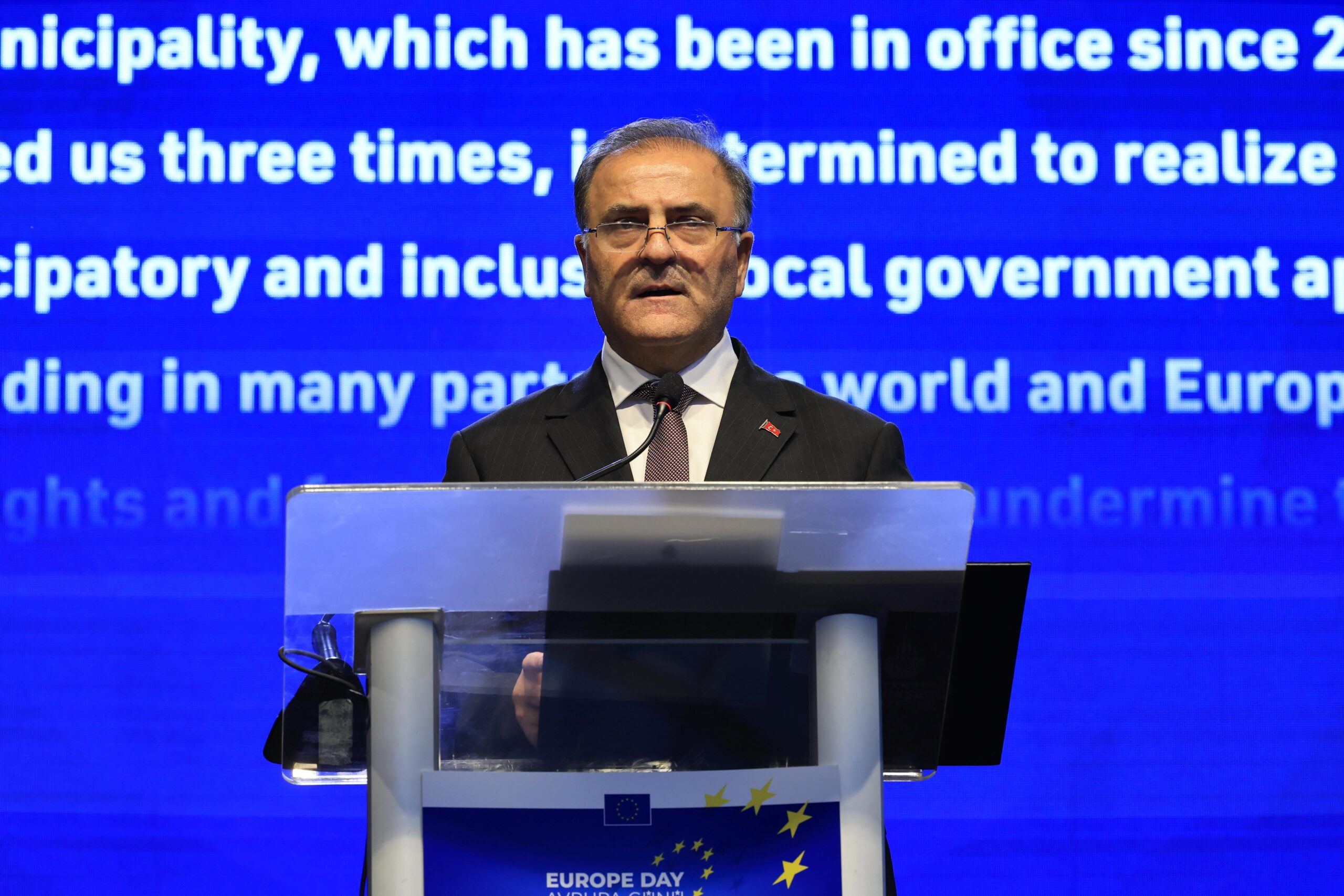 İmamoğlu’ndan Avrupa Günü Mesajı: Popülist Liderler Her Şeyi Manipüle Ediyor