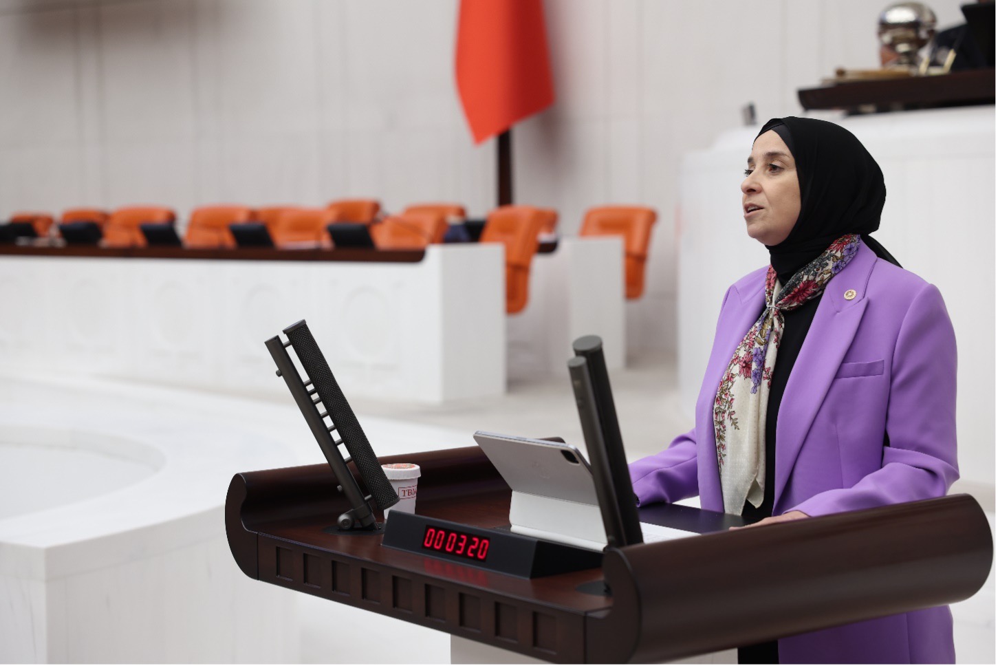 DEVA Partisi Milletvekili Esen'den Cezaevindeki Annenin Mektubuyla Acil Adalet Çağrısı