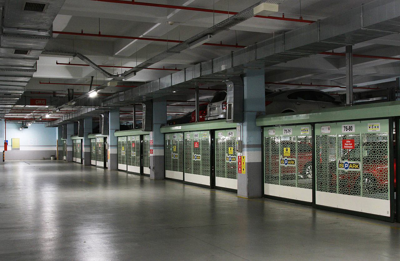 GEÇİCİ KAPATILAN İSPARK OTOPARKLARI AÇILDI