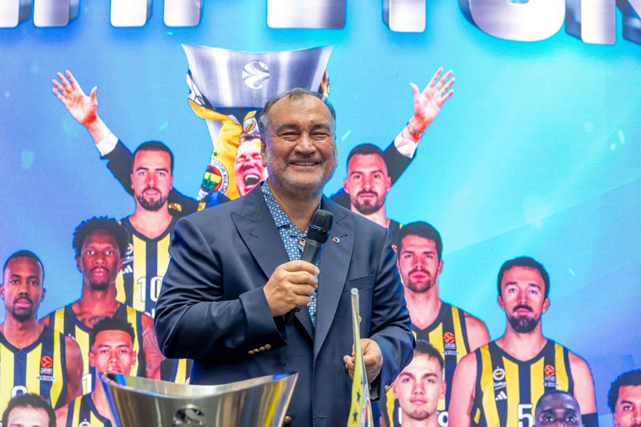 Fenerbahçe Beko’nun Euroleague zaferi Yıldız Holding’de coşkuyla kutlandı