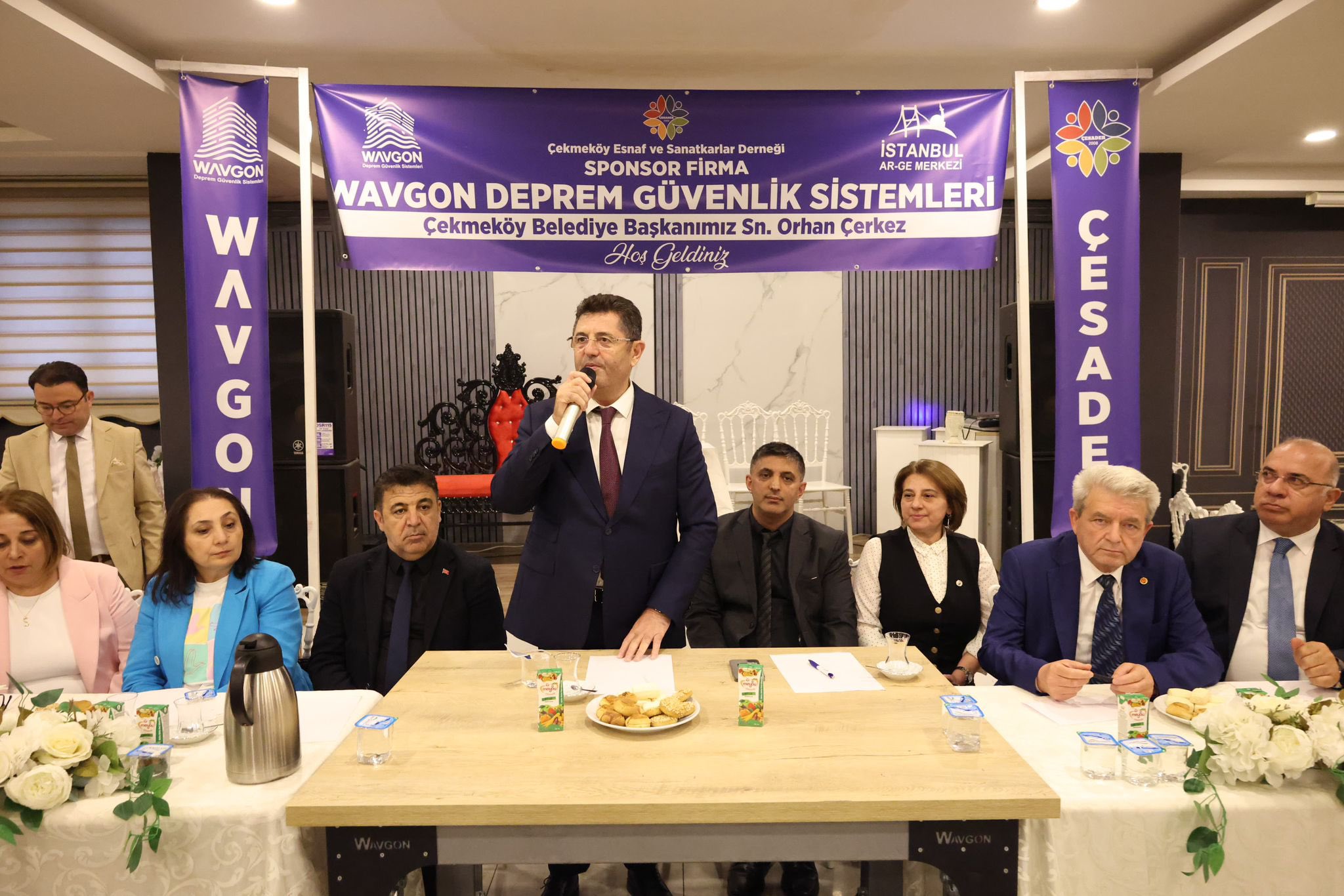 Orhan Çerkez’den Esnafa Destek Mesajı: “Birlikte Konuşuyor, Birlikte Çözüyoruz”