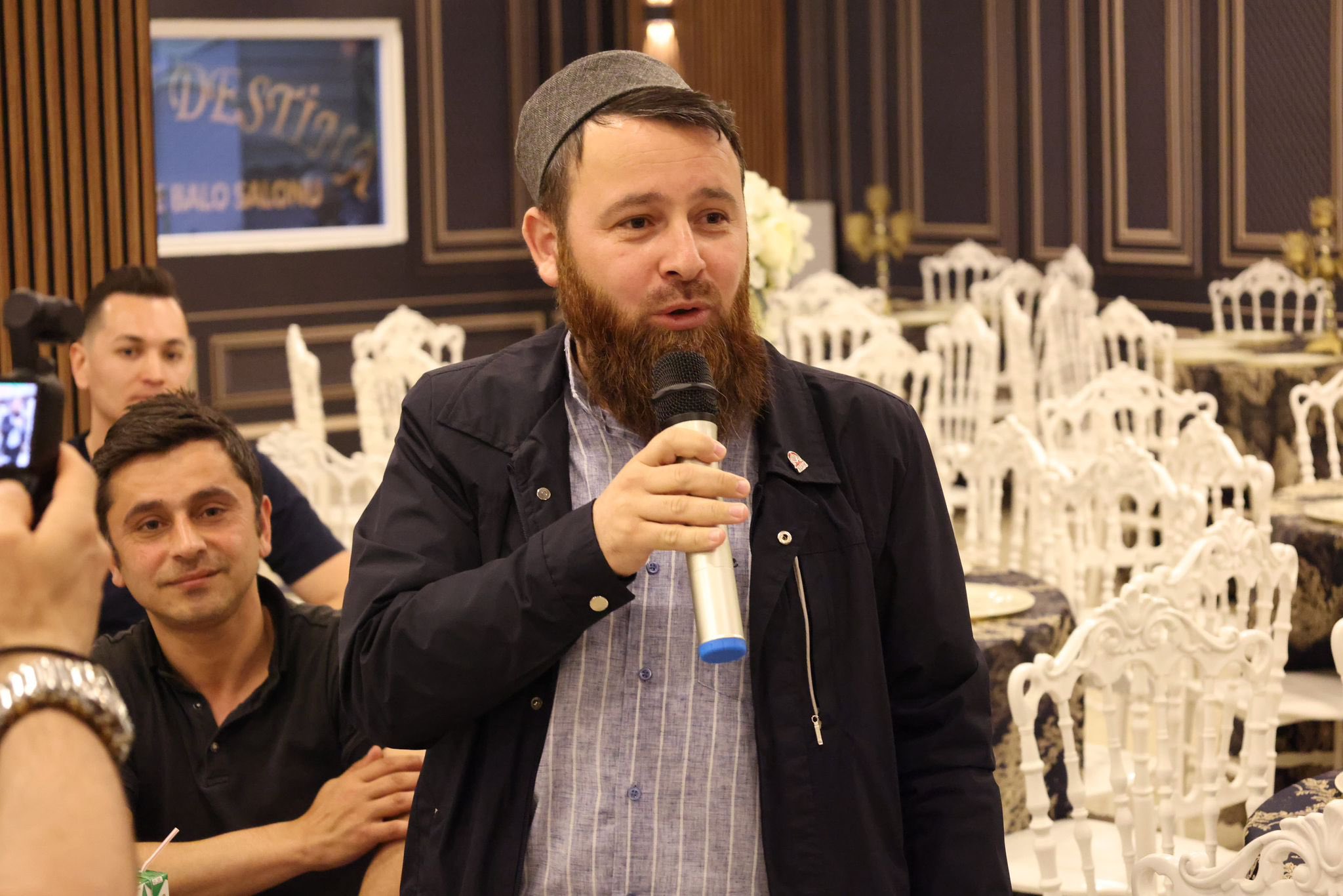 Orhan Çerkez’den Esnafa Destek Mesajı: “Birlikte Konuşuyor, Birlikte Çözüyoruz”