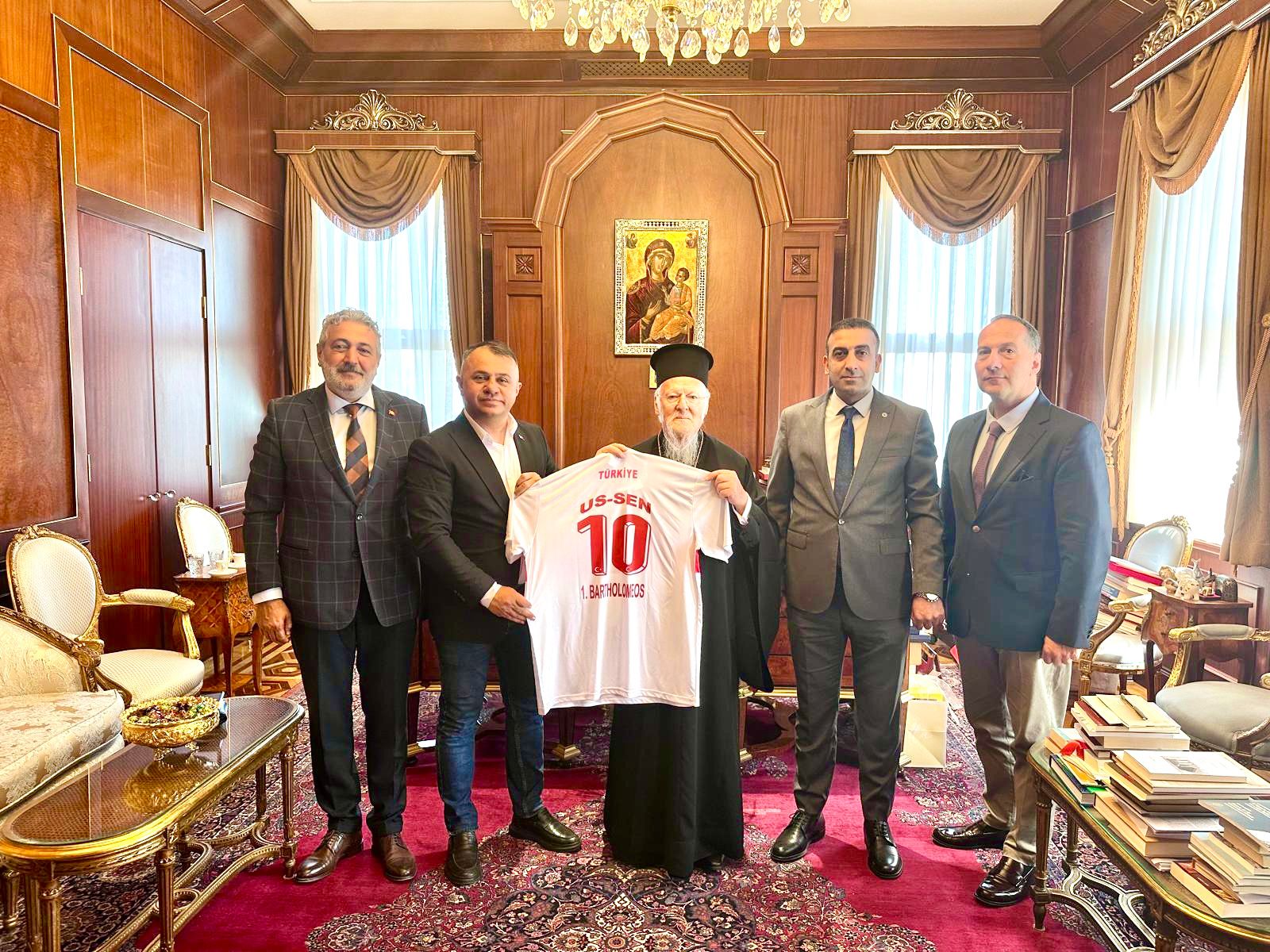Uluslararası Sporcu Sendikası'ndan Fener Rum Patriği'ne Anlamlı Ziyaret