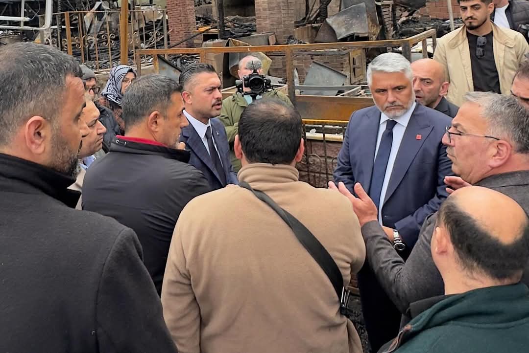 Şile CHP'den Yanan Dükkanlara Ziyaret: Esnafa Destek Sözü
