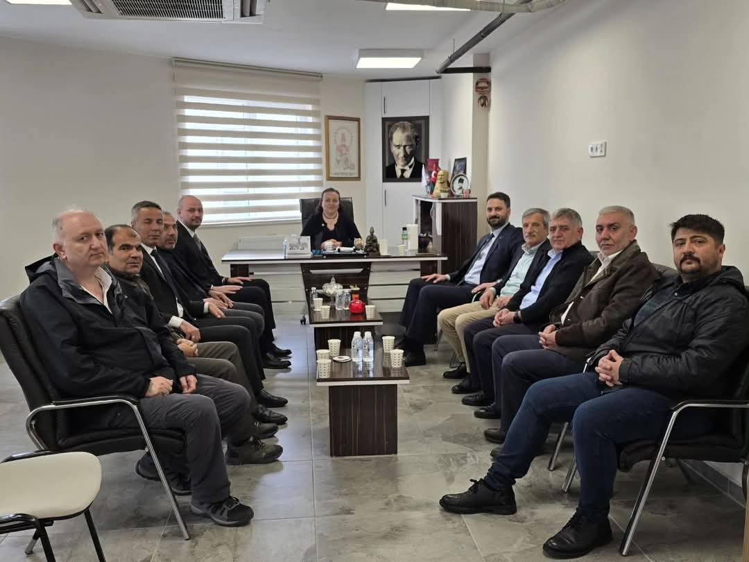 MHP Çekmeköy İlçe Teşkilatı'ndan Çekmeköy Cemevi Yönetimine Anlamlı Ziyaret