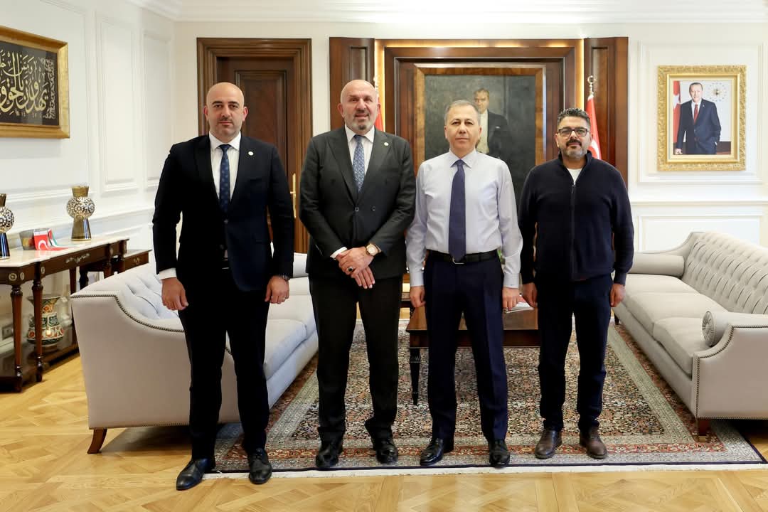 Muhtarlar Konfederasyonu'ndan Bakan Yerlikaya'ya Ziyaret: Sorunlar ve Projeler Masada