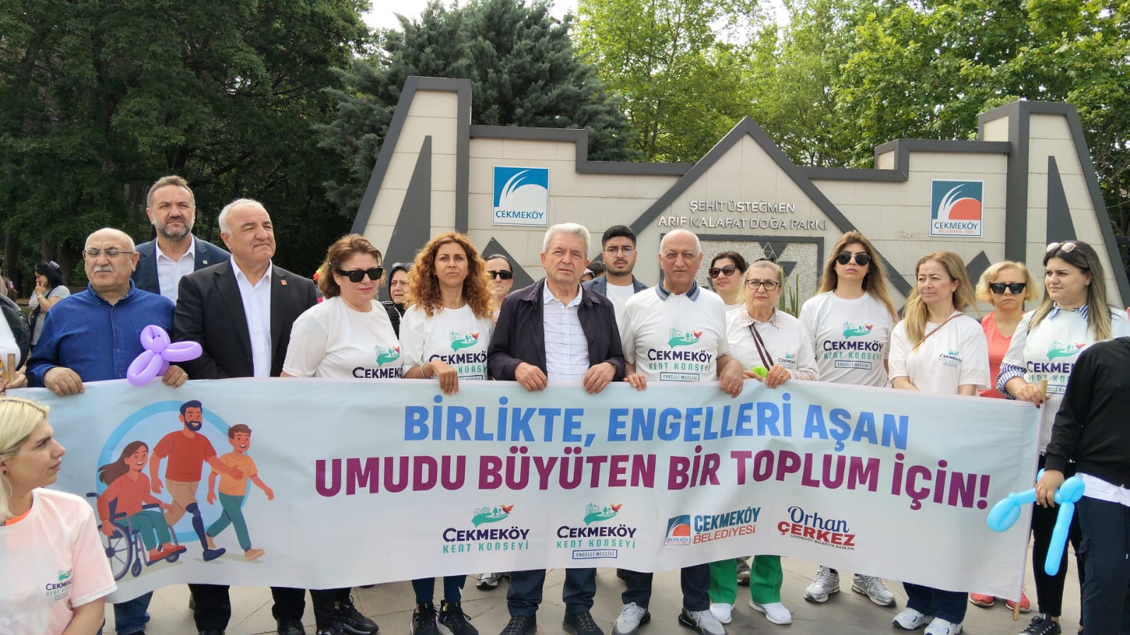 Çekmeköy'de Engelleri Aşan Farkındalık Yürüyüşü Umutları Yeşertti
