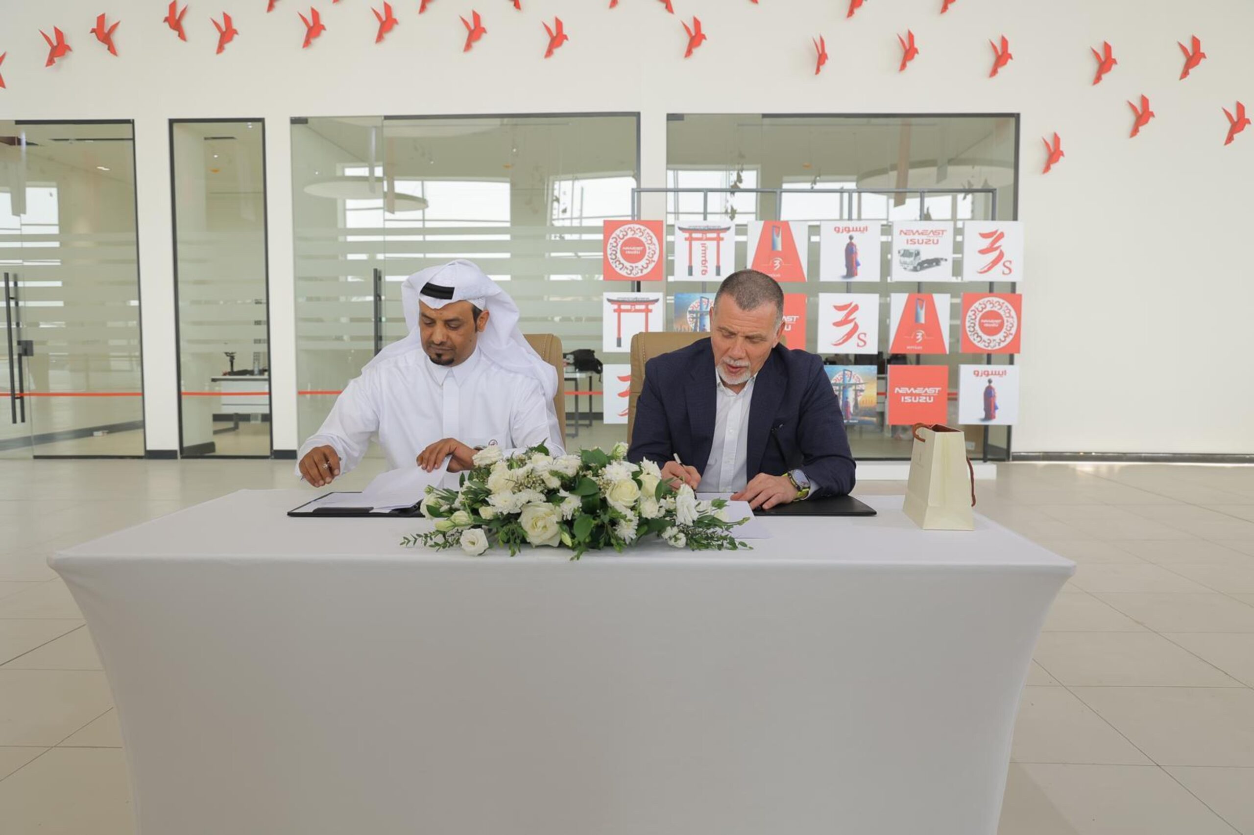 Anadolu Isuzu Suudi Arabistan Pazarına Açılıyor! Neweast ile Distribütörlük Anlaşması İmzalandı