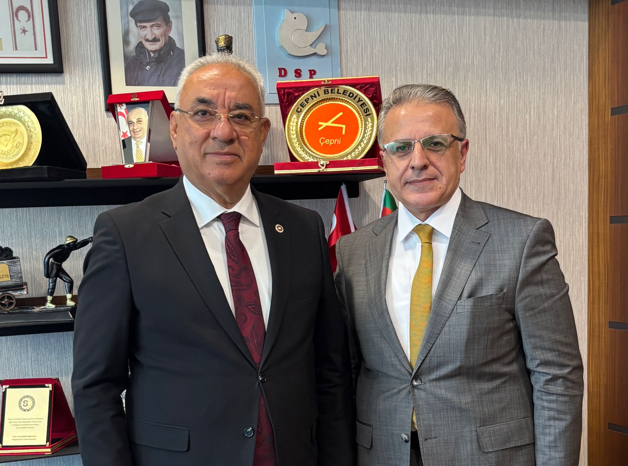Milliyetçi Sol Parti, DSP'ye Katılma Kararı Aldı: "Baba Evimize Dönüyoruz"