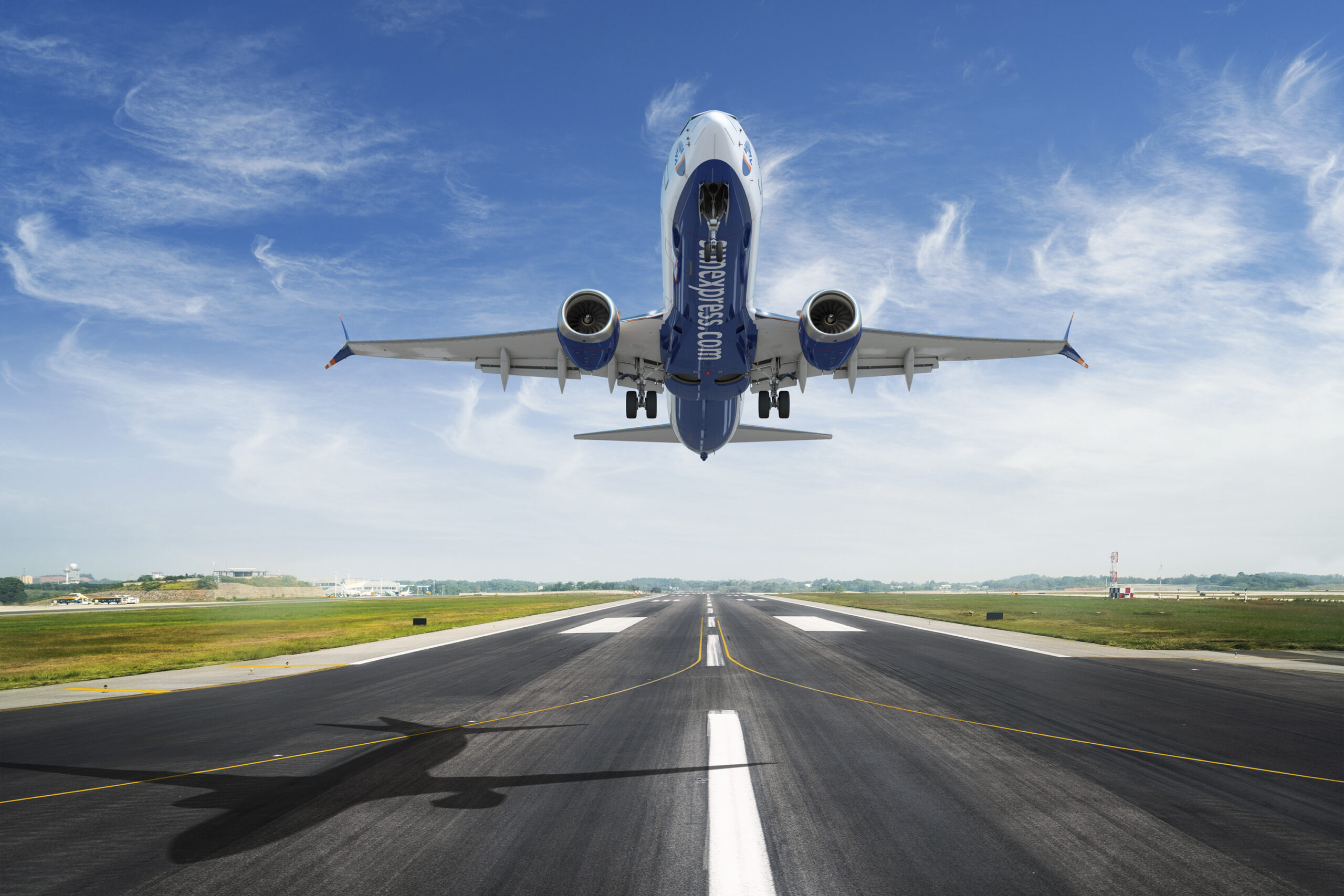SunExpress'ten İrlanda'ya Yeni Hat: İzmir-Cork Uçuşları Başladı