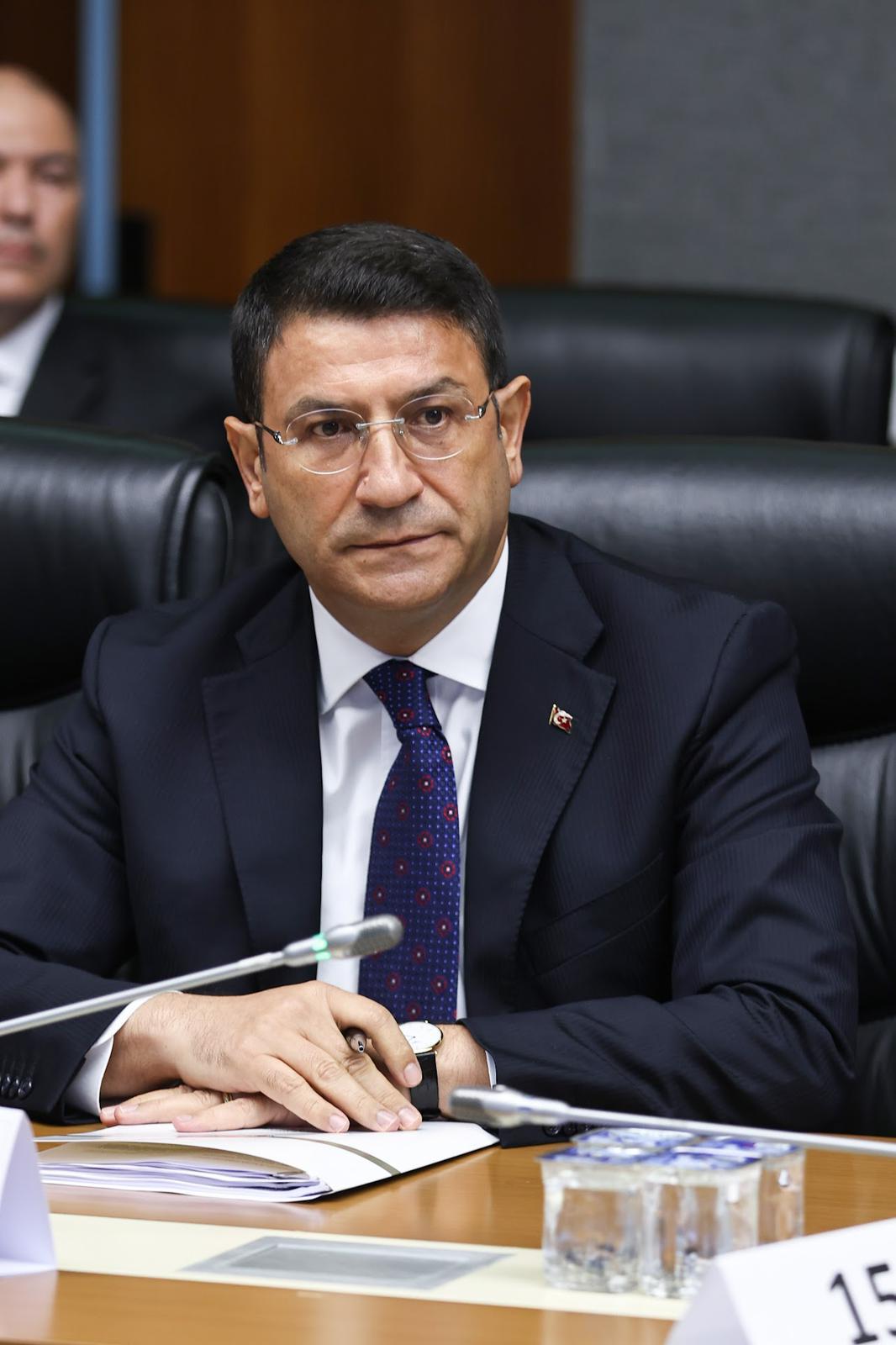 DEVA Partisi Genel Başkan Yardımcısı İdris Şahin'den 10. Yargı Paketi'ne Sert Eleştiriler: "Umut Tacirliği Yapılıyor!"