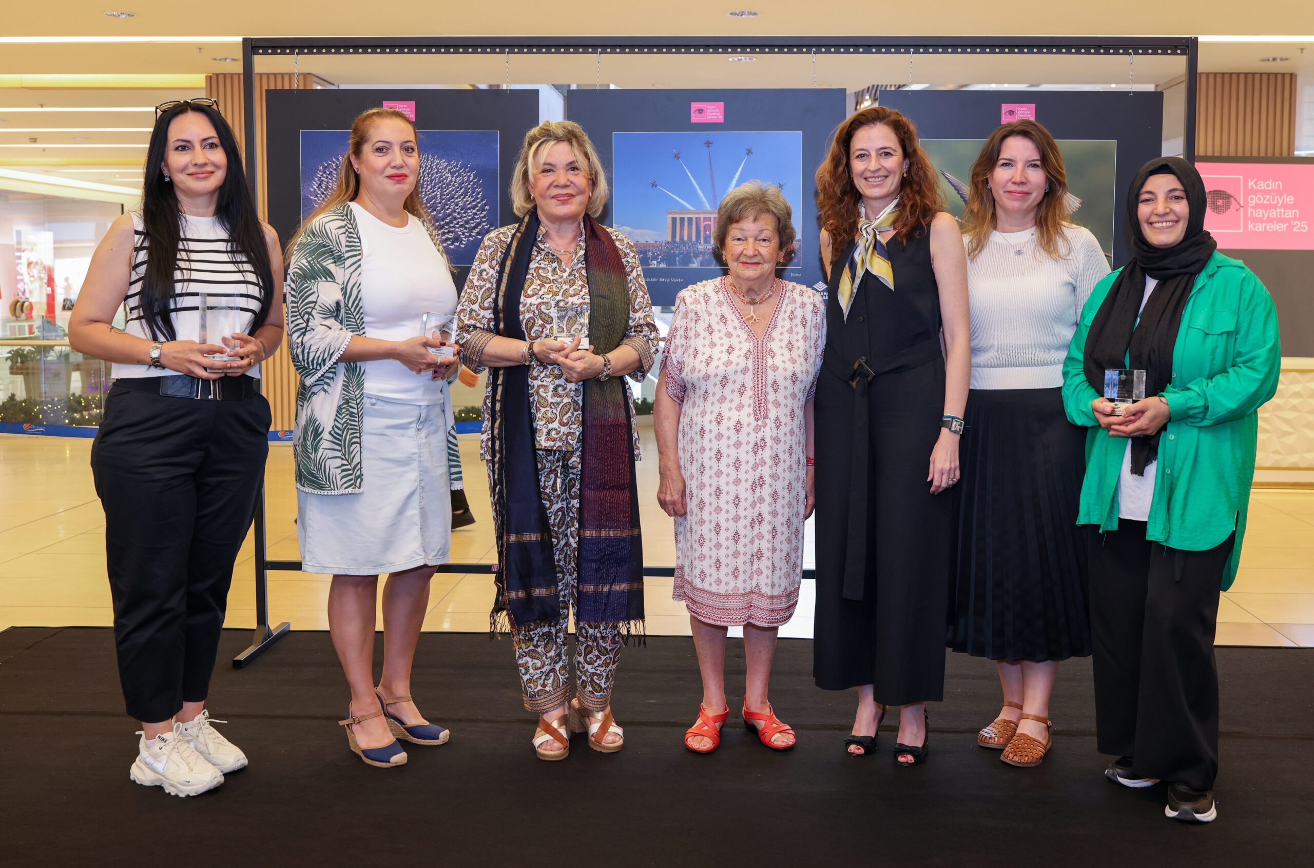 Kadınların Objektifinden Hayata Dair Anlar: “Kadın Gözüyle Hayattan Kareler” Sergisi Tepe Nautilus’ta Açıldı