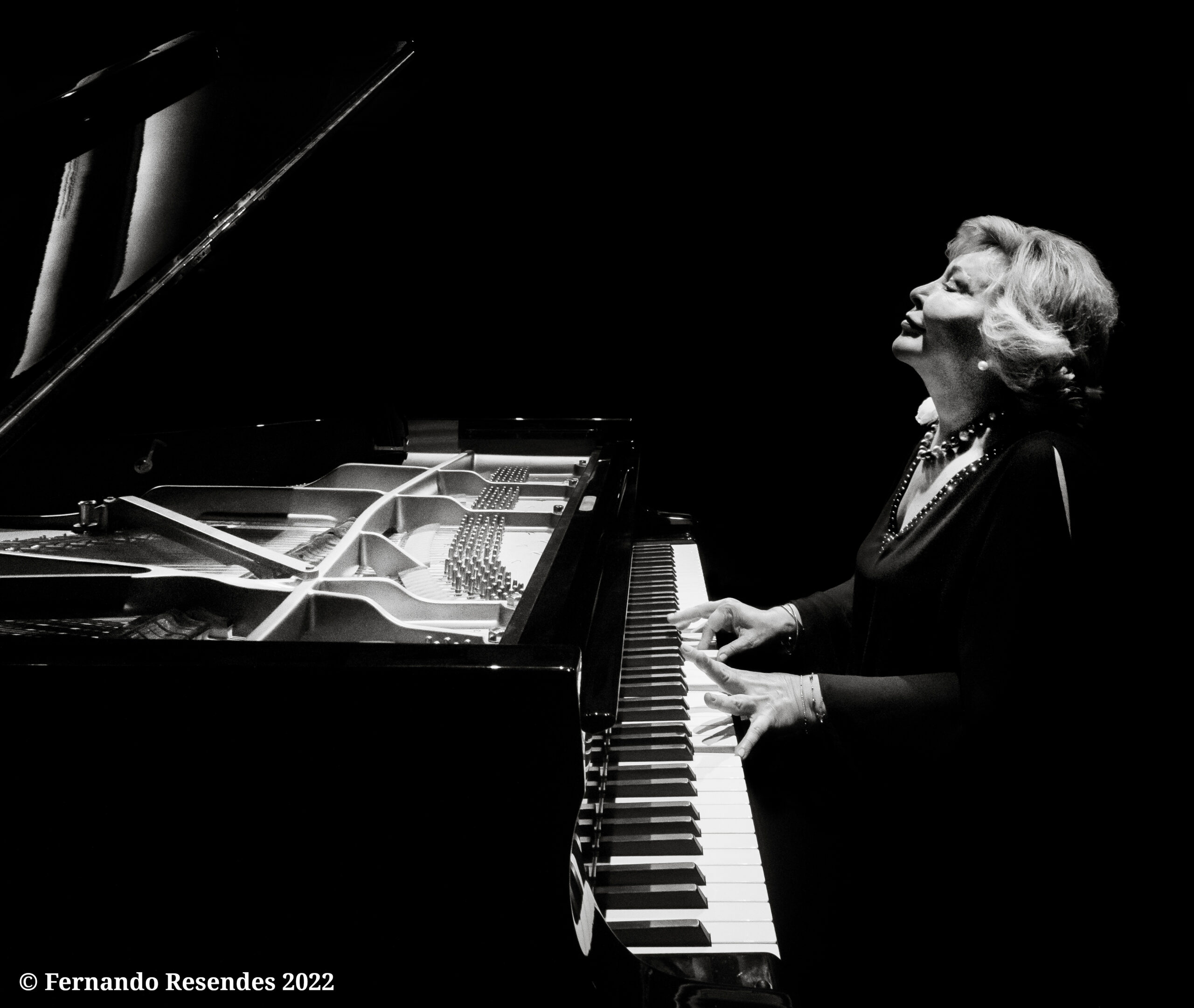 Gülsin Onay ile “Sadece Chopin” Konseri 29 Haziran’da Terminal Kadıköy’de